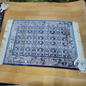 ｢ル･ブリュ  ｣　機械織り絨毯